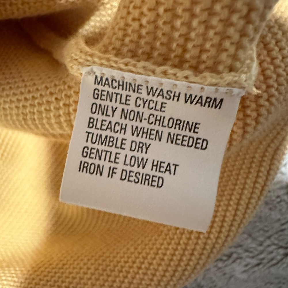 Izod Men's Yellow Crewneck Sweater XL - Picture 6 of 11